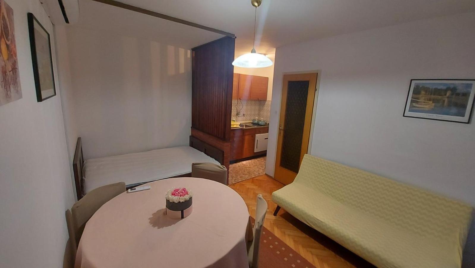 فندق House Lanterna Pag باغ الغرفة الصورة